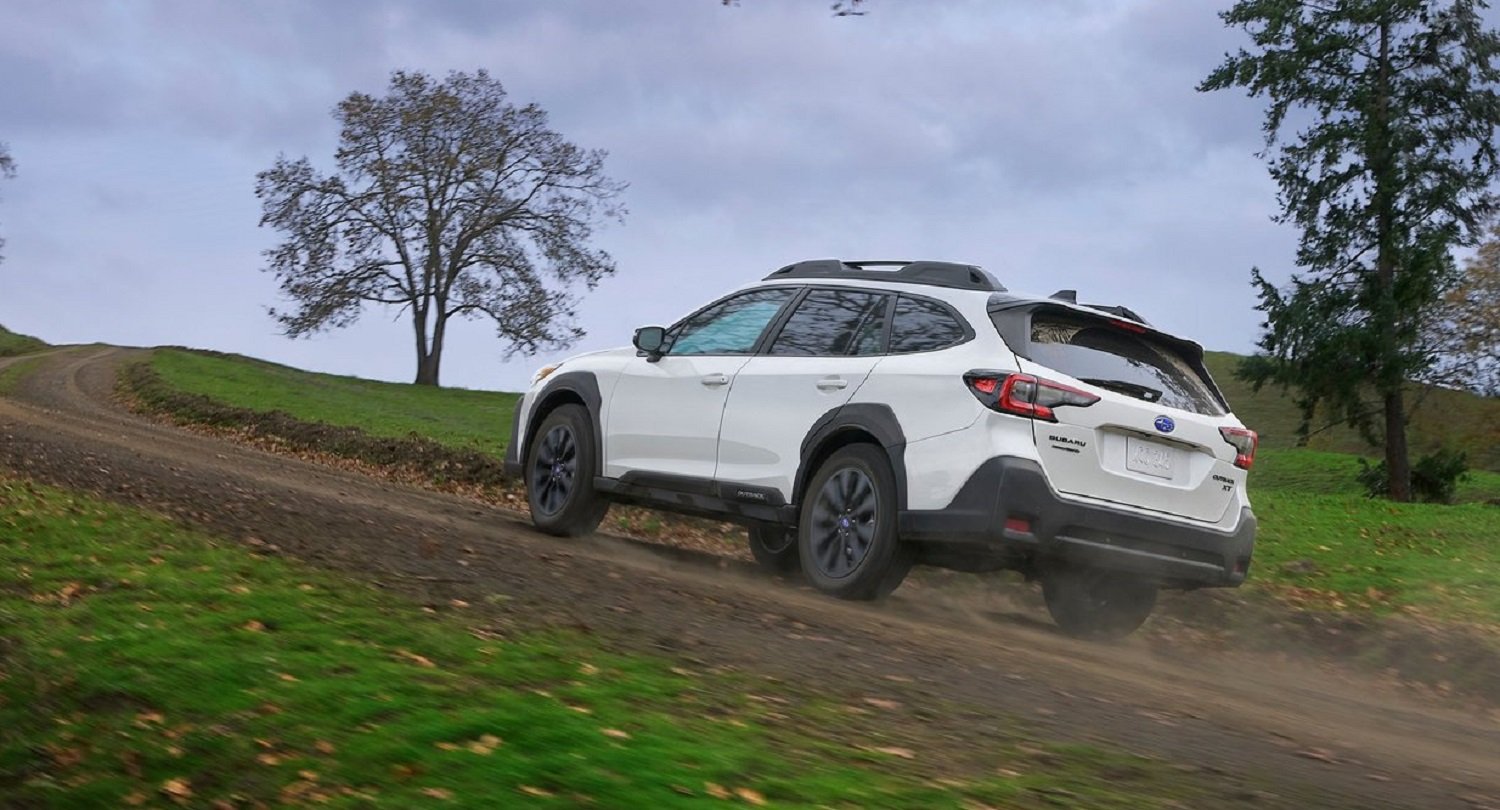 Refreshed Subaru Outback revealed