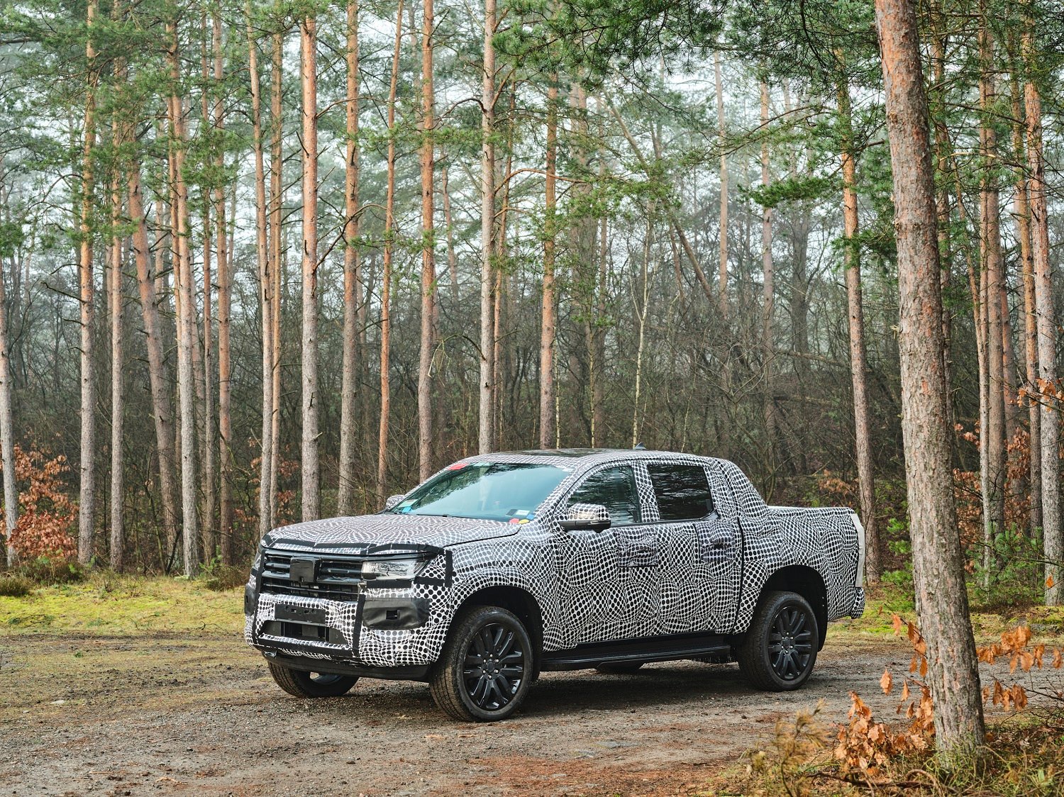New Volkswagen Amarok teasers continue