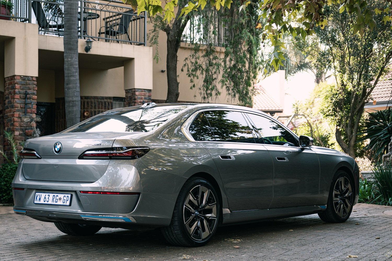 Road test of new BMW i7