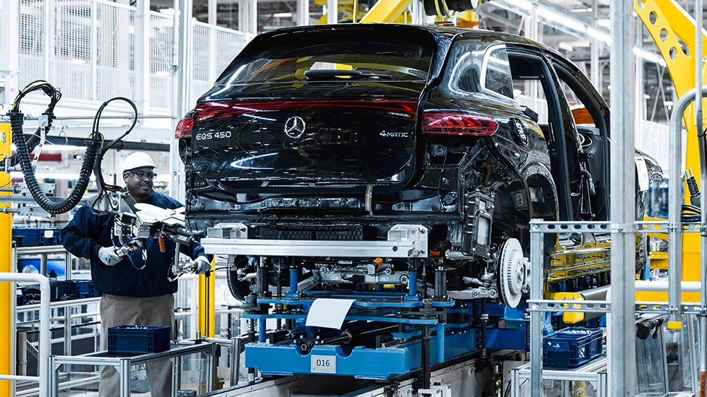 Production of the Mercedes-Benz EQS SUV began in Alabama in August 2022.