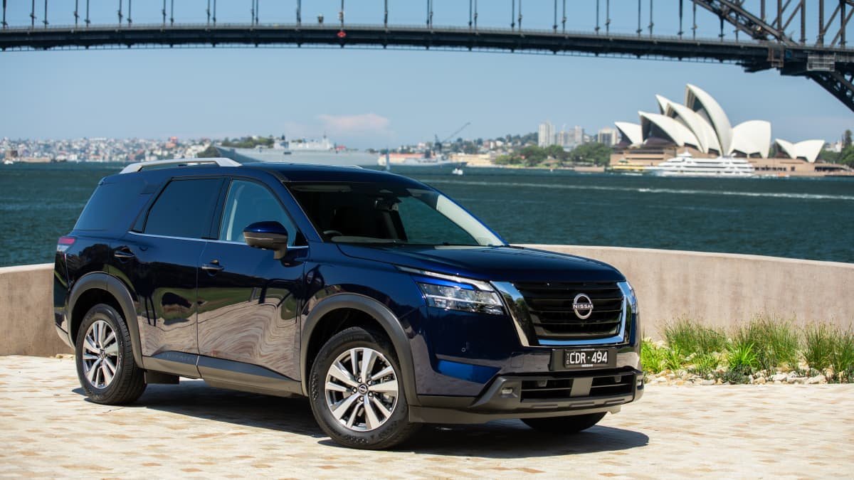 Nissan Pathfinder 3.5L SUV 4WD 2023