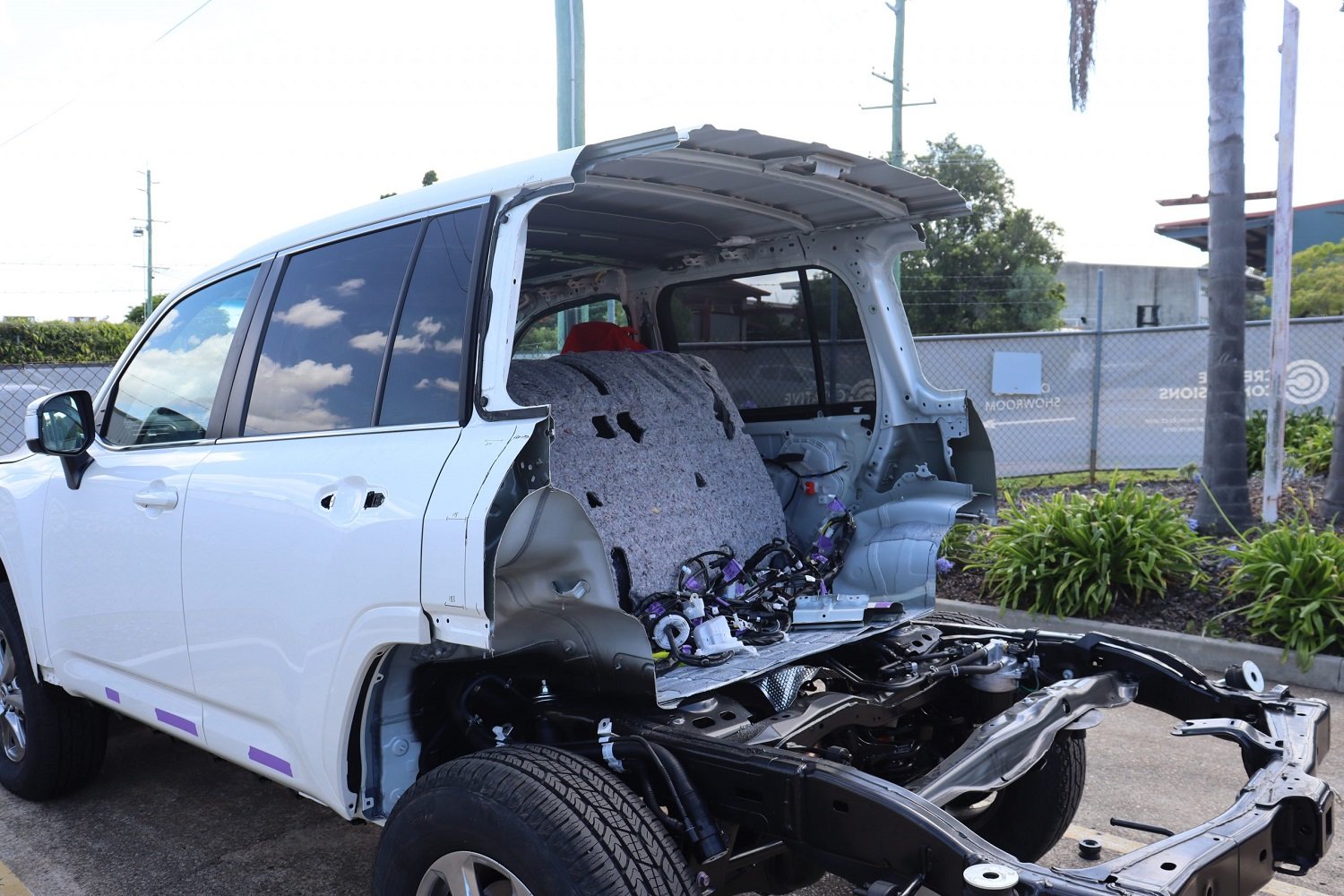 Toyota Land Cruiser 300 bakkie