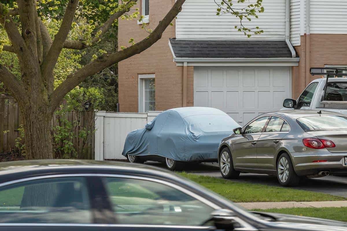 mutiple-cars-driveway.jpg