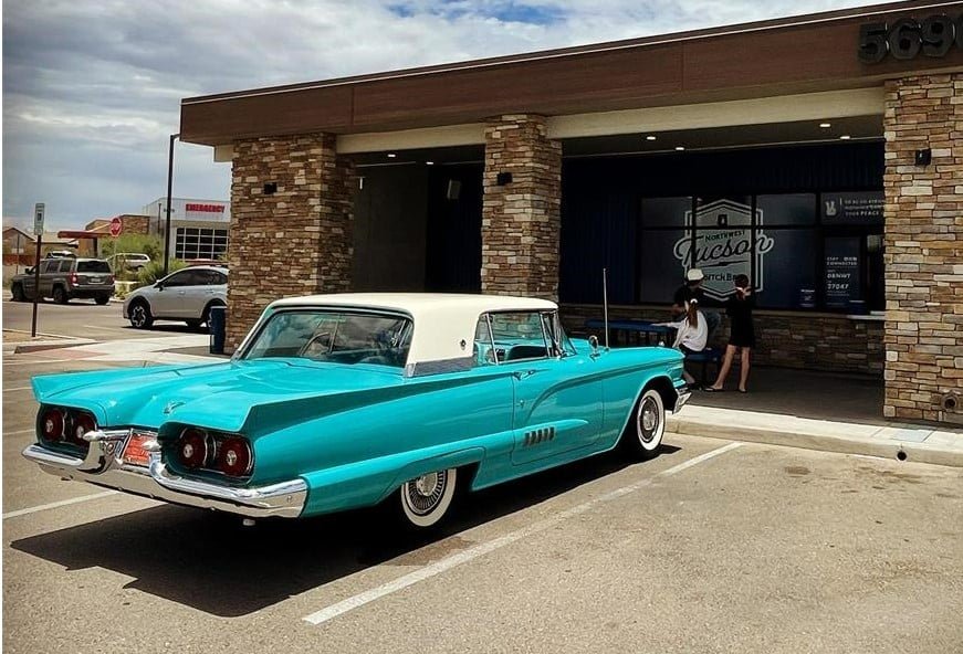 1958 Ford Thunderbird