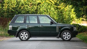 Queen Elizabeth II’s 2004 Range Rover from the side