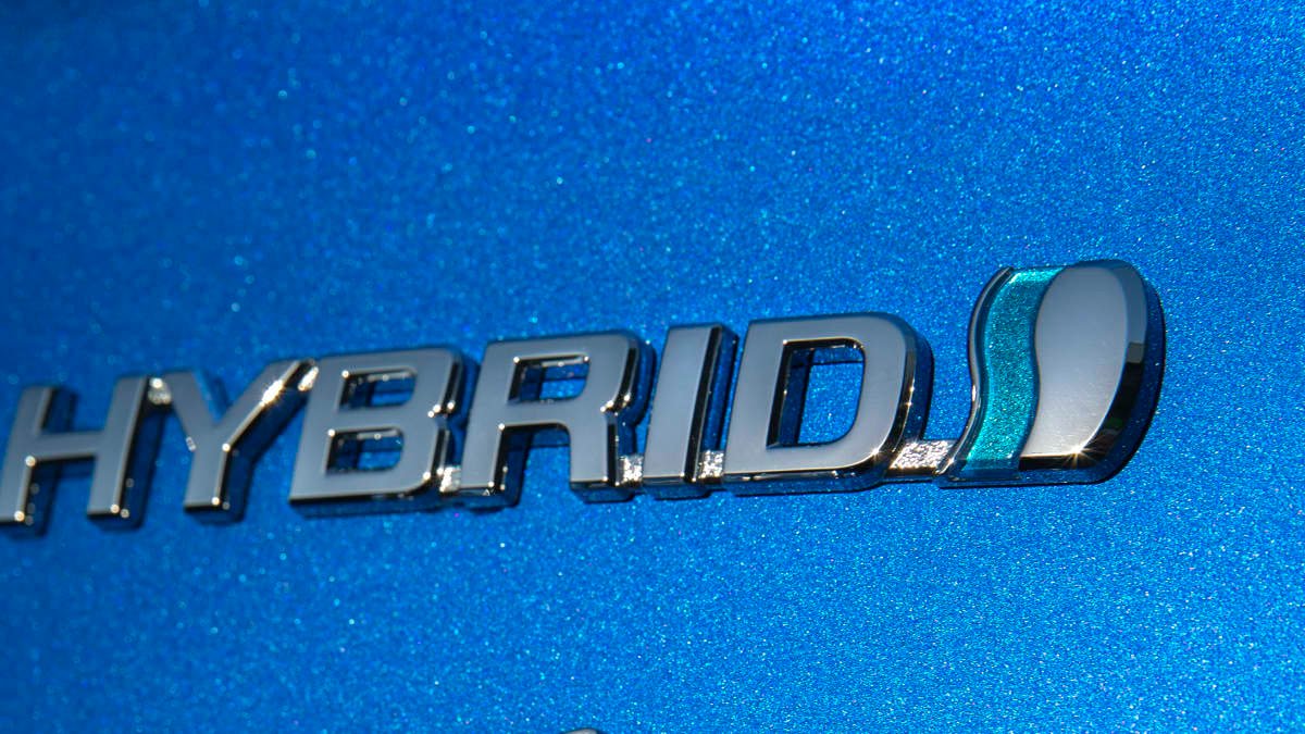 Queensland Police to adopt hybrid cars before switch to electric vehicles