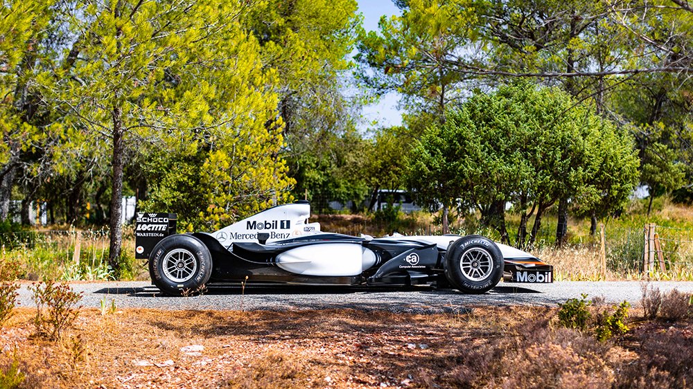 Kimi Räikkönen's 2002 McLaren MP4 17D race car