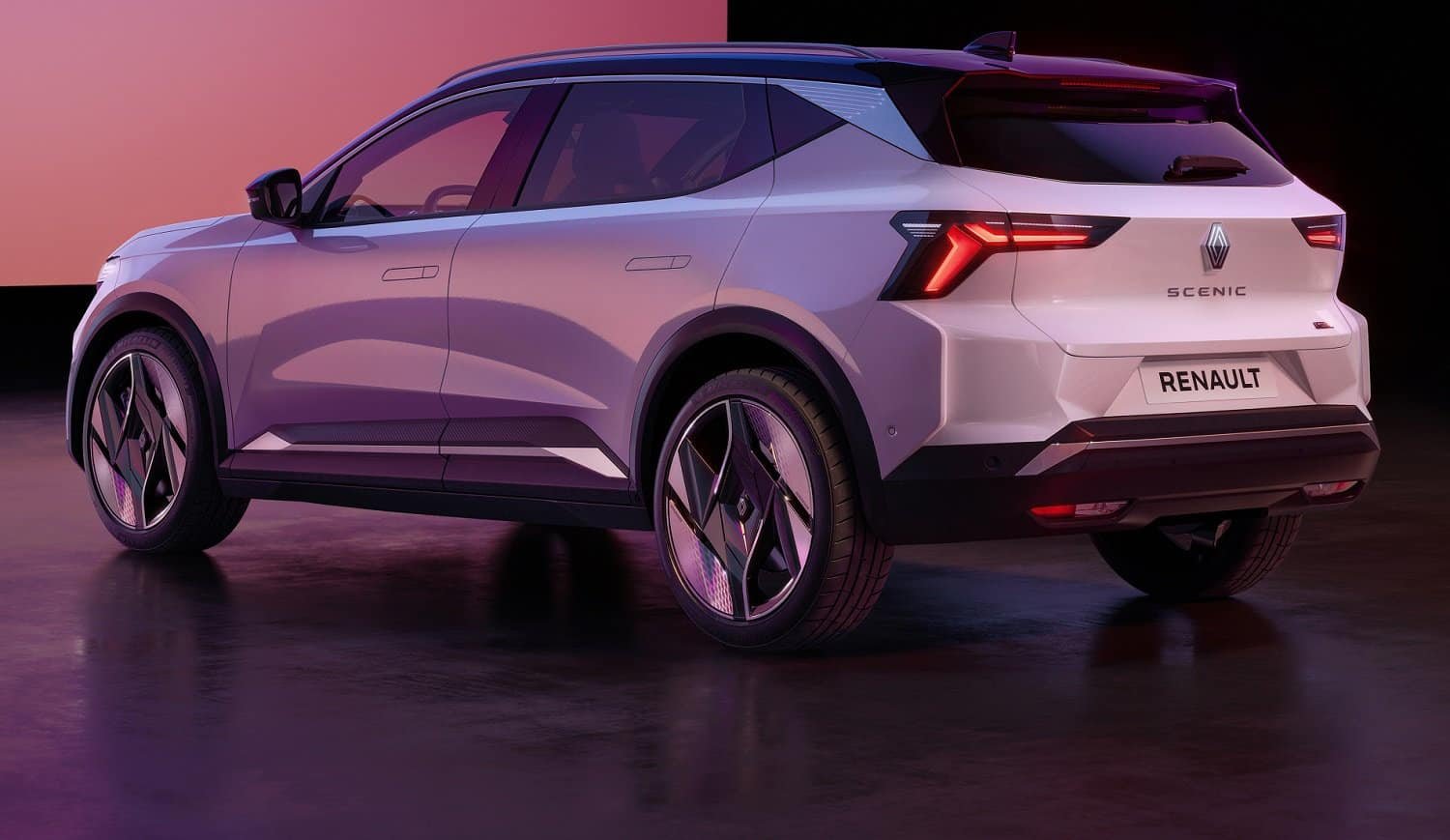 Revived Renault Scenic E-Tech revealed