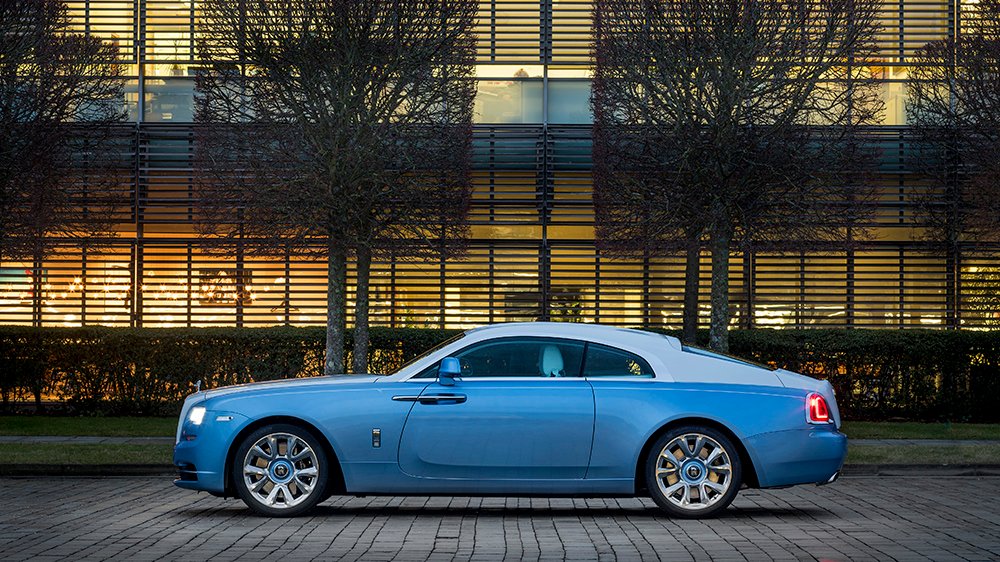 Rolls-Royce Falcon Wraith from the side