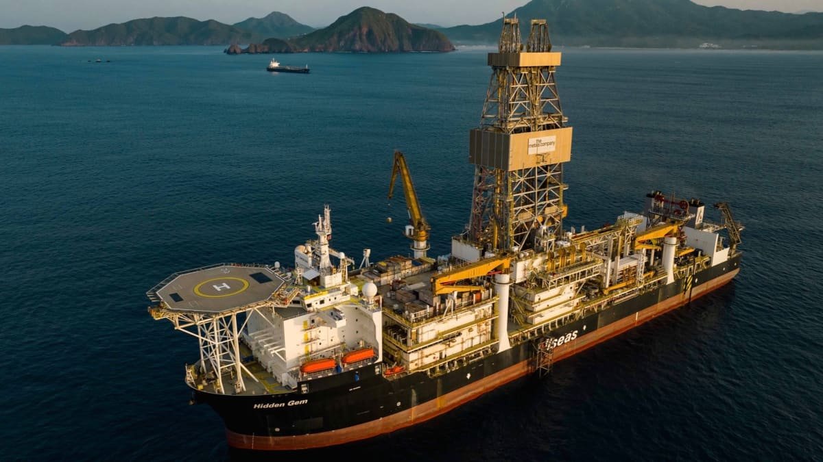 Search for electric-car battery minerals hits bottom of the ocean