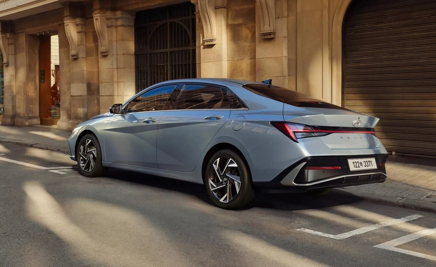 Sharper, updated Hyundai Elantra revealed