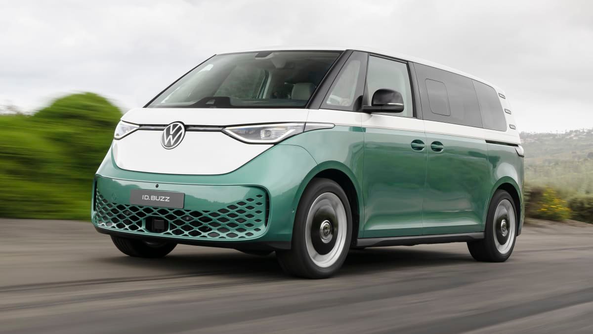 Stretched 2024 Volkswagen ID. Buzz seven-seater unveiled