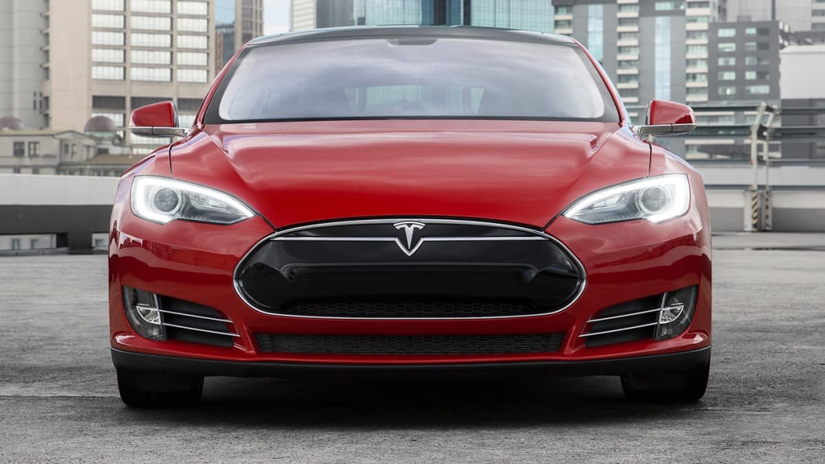 Faster Tesla Model S P100D Flagship To Join Updated Range
