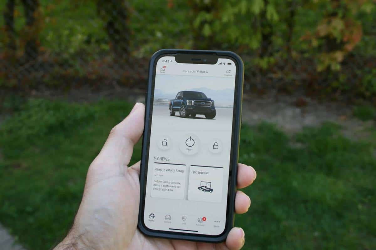 ford-f150-2021-fordpass-04-app--smartphone.jpg