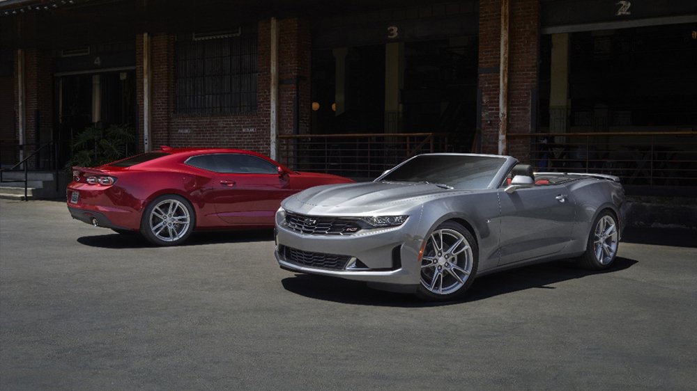 2021 Chevrolet Camaro LT coupé and LS convertible