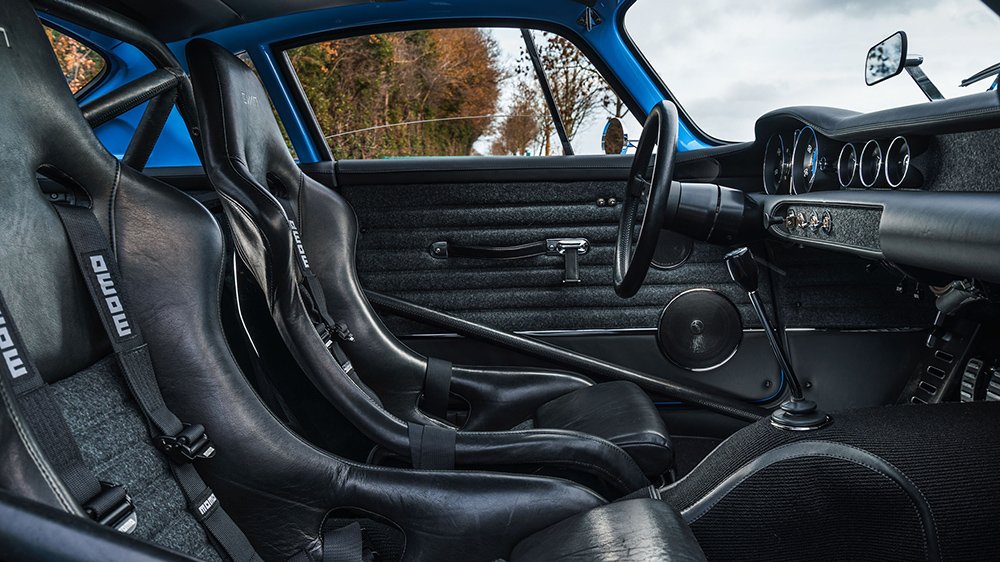 Inside the Volvo P1800 Cyan