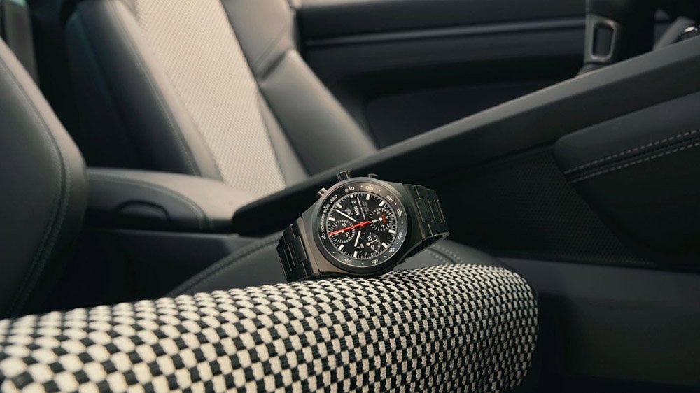 The Porsche Design Chronograph 1 – 911 S 2.4 Targa