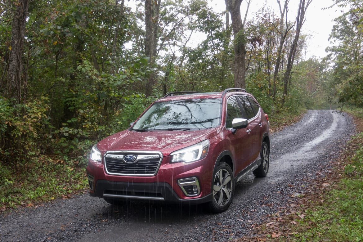 01-subaru-forester-touring-2019-angle--exterior--front--red.jpg