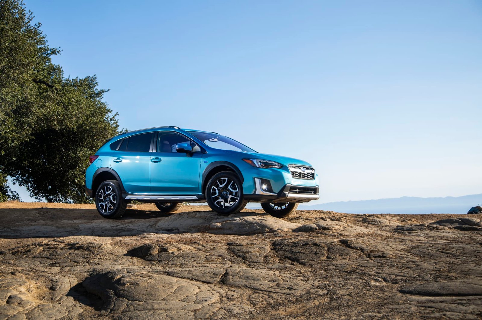 05-subaru-crosstrek-hybrid-2019-angle--blue--exterior--front--mo