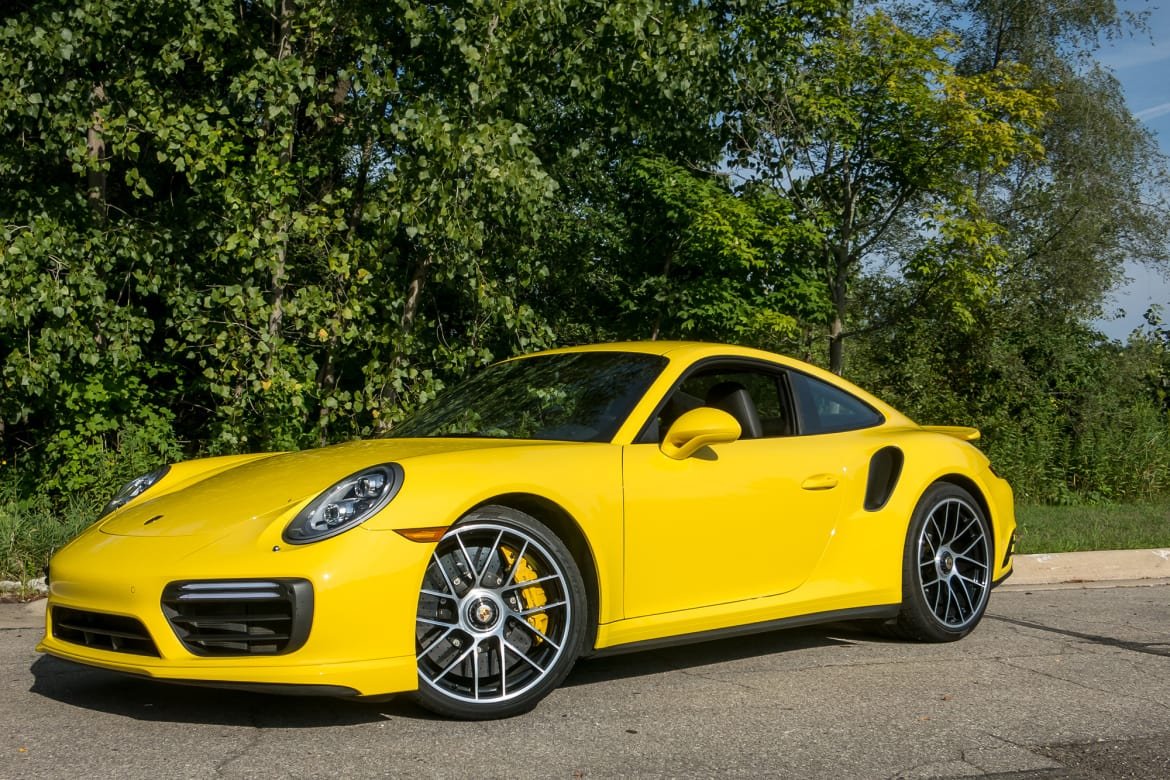 01-porsche-911-turbo-s-2018-angle--exterior--front--yellow.jpg