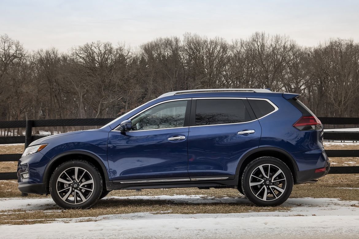 05-nissan-rogue-2019-blue--exterior--profile.jpg