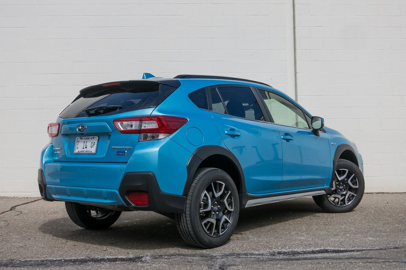 02-subaru-crosstrek-phev-2019-angle--blue--exterior--rear.jpg