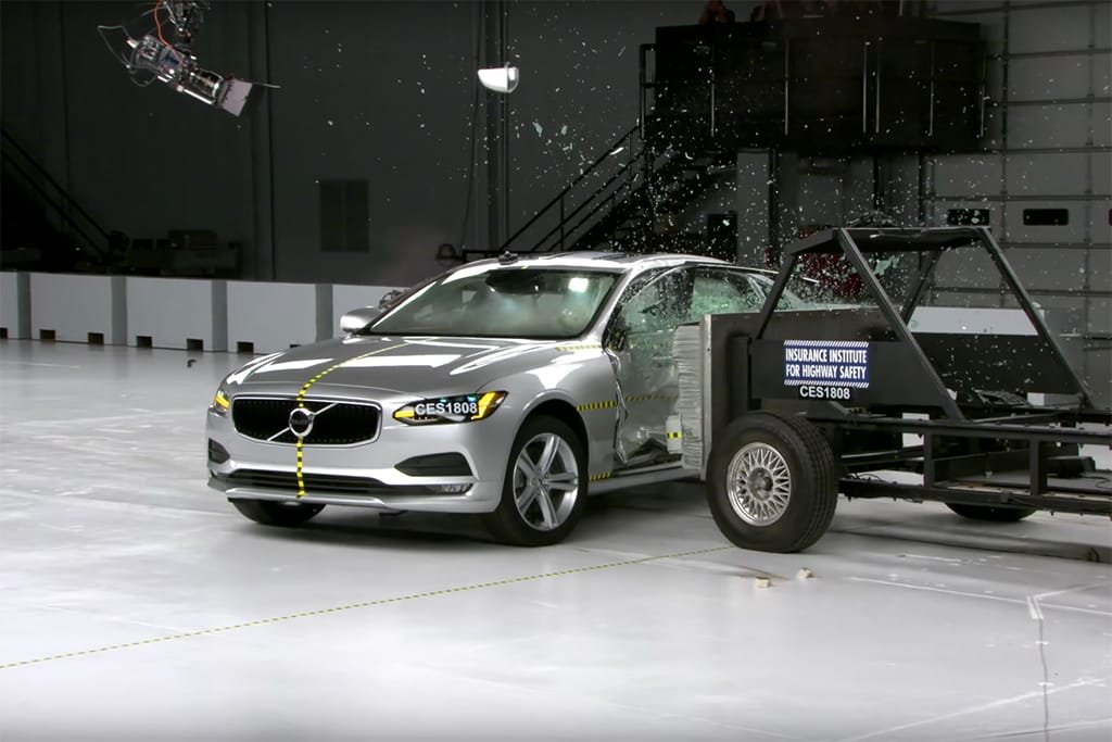 Volvo_S90_IIHS.jpg