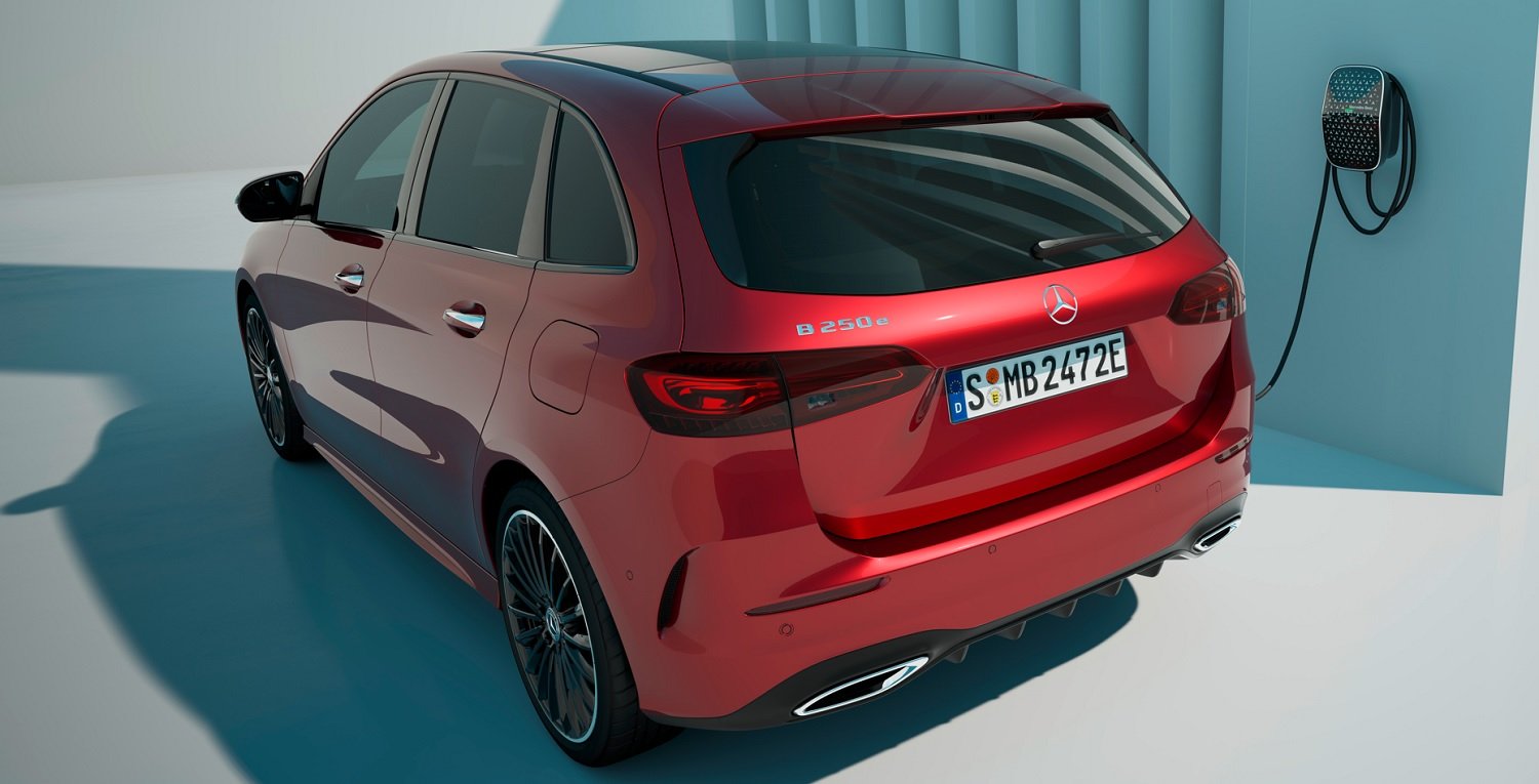 Refreshed Mercedes-Benz B-Class unveiled