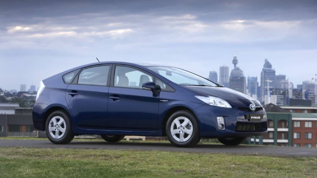 Toyota slams electric-car extremism, says no motorists should be left behind-0