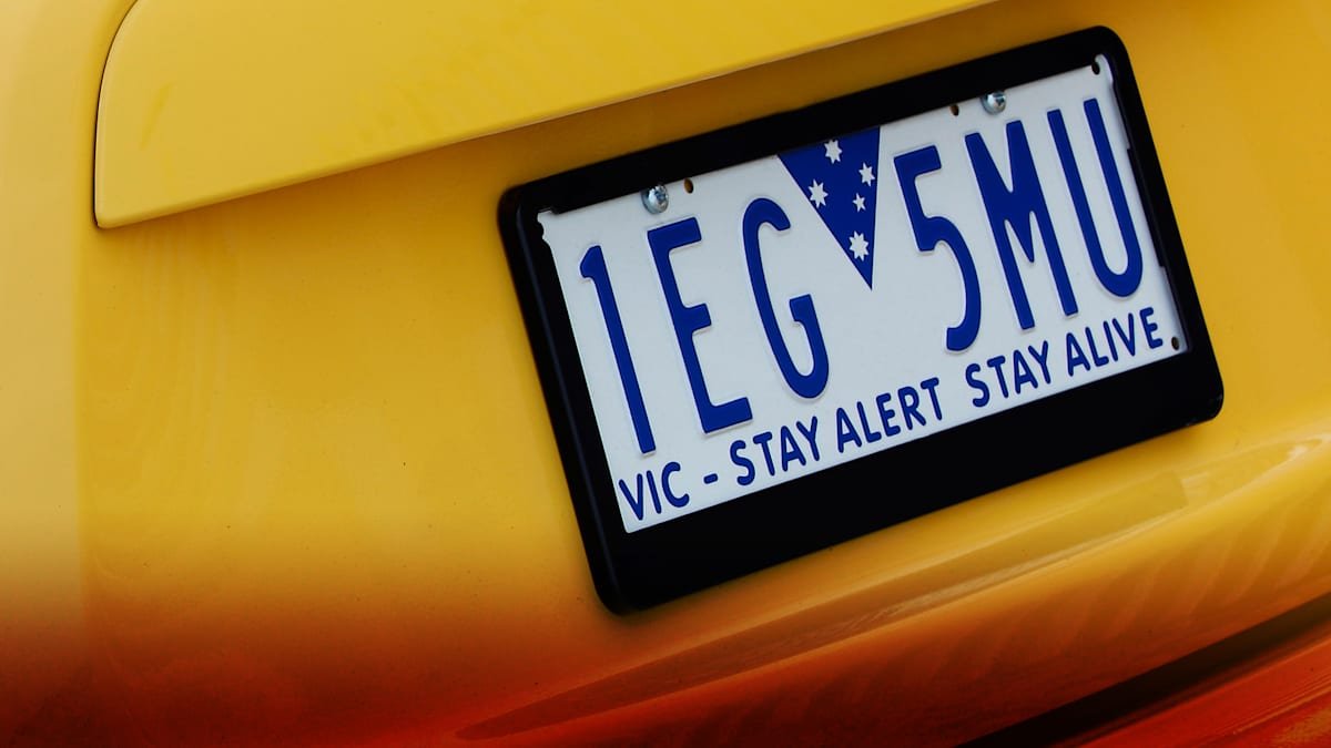 Victorian number plates to adopt hologram technology from today