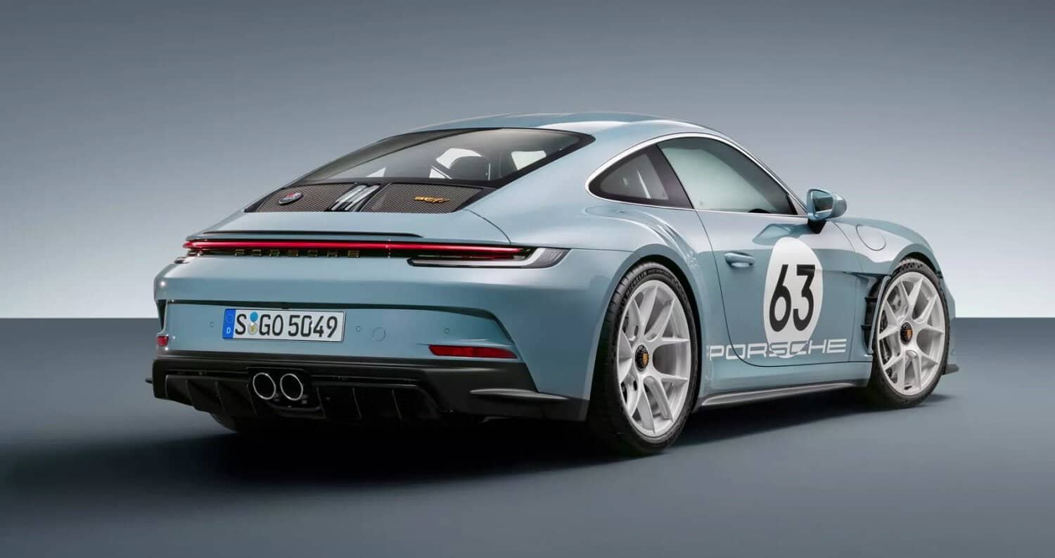 Limited run Porsche 911 S/T revealed
