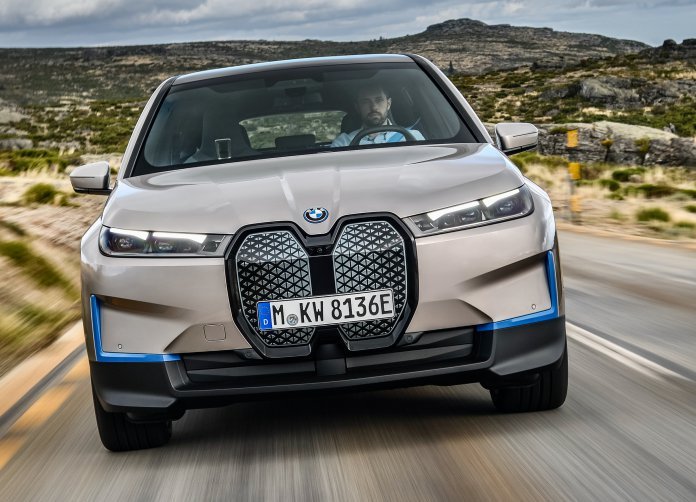 BMW iX