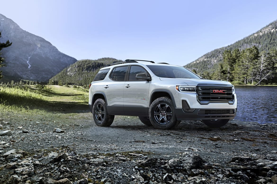 2020-GMC-Acadia-AT4-004.jpg