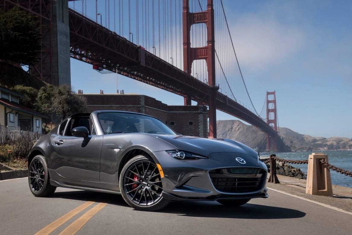 01-mazda-mx-5-miata-2019-rf-club-angle--exterior--front--grey-BW