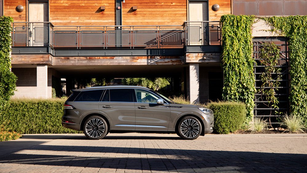 The 2020 Lincoln Aviator.