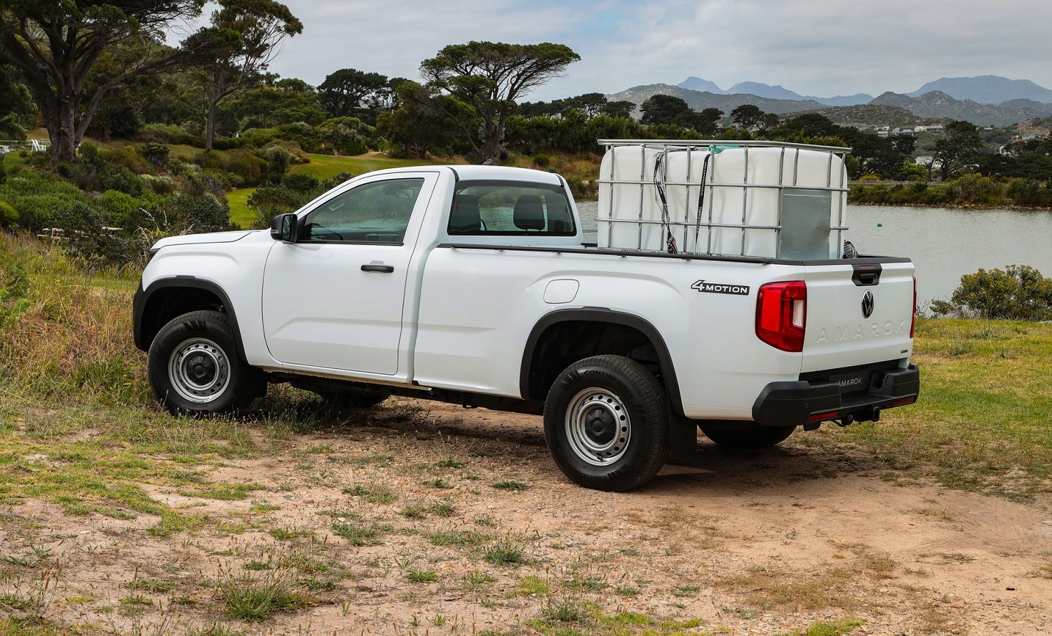 Single cab Volkswagen Amarok priced in South Africa