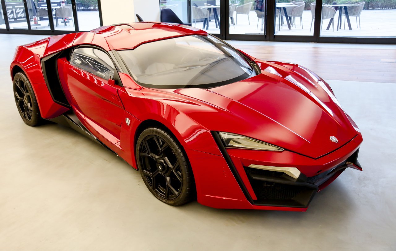 W Motors Lykan HyperSport